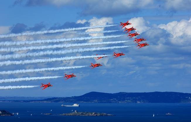 Red Arrows Red Arrows